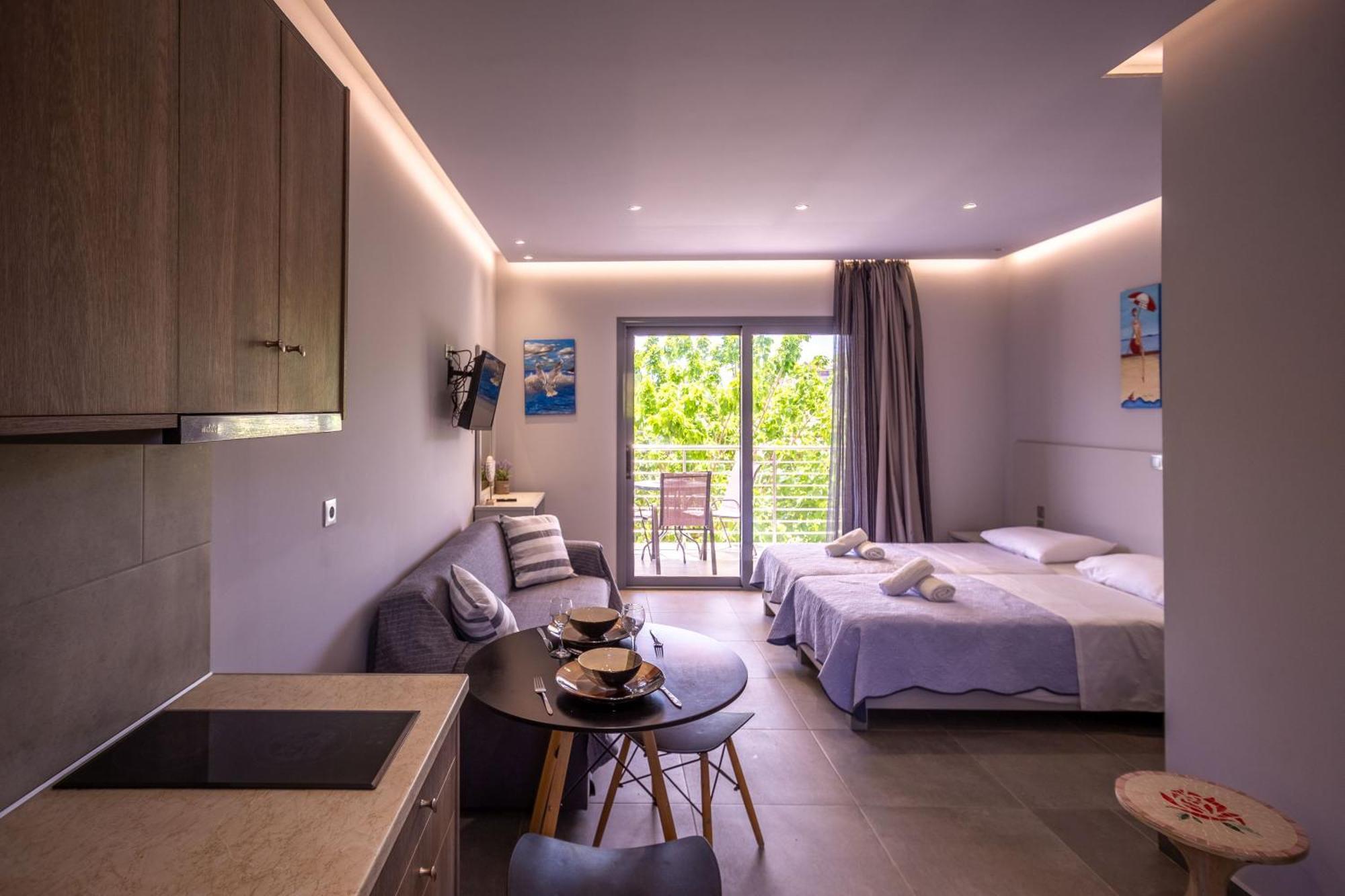 Casa Di Mare - Studios And Apartments On The Beach Vasilikí Екстериор снимка